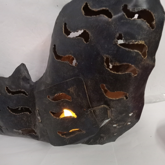 Rustic Metal Stretching Cat Candle/ Tealight holderExcellent Preowned Vintage - Picture 3 of 10